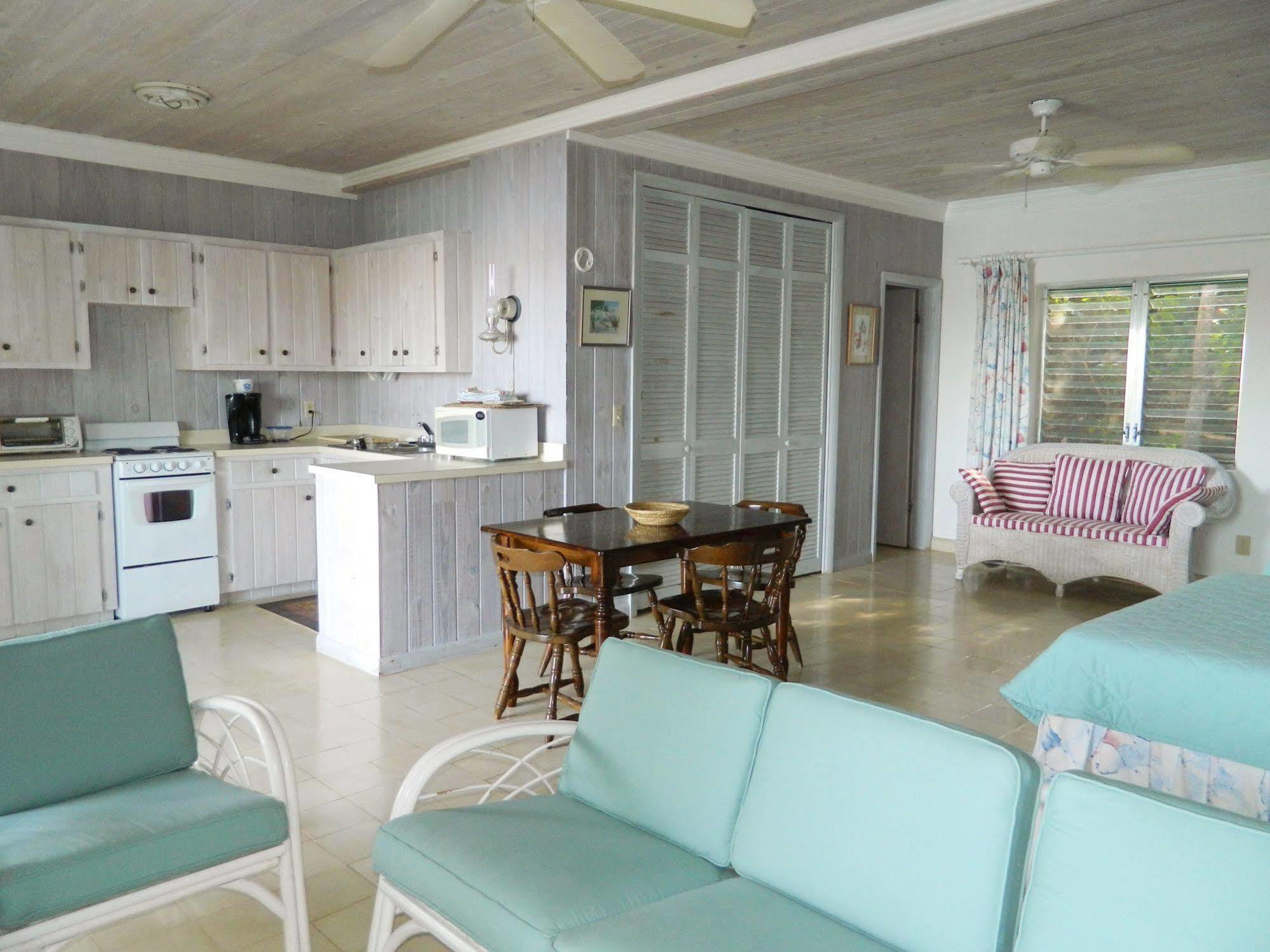 Regatta Point Hotel George Town Bagian luar foto